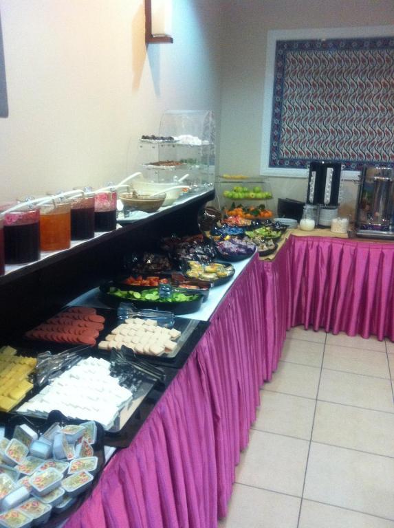 Hatay Hotel Istanboel Buitenkant foto