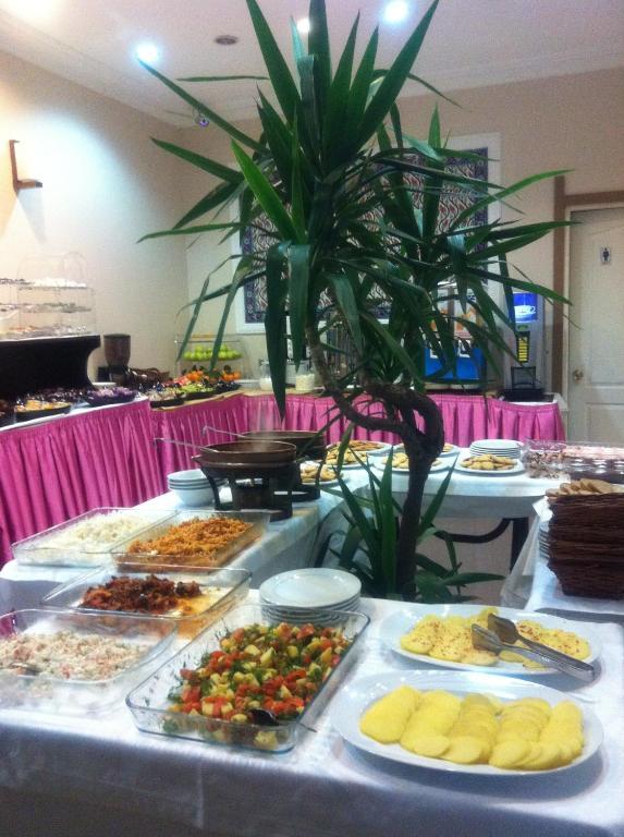 Hatay Hotel Istanboel Buitenkant foto