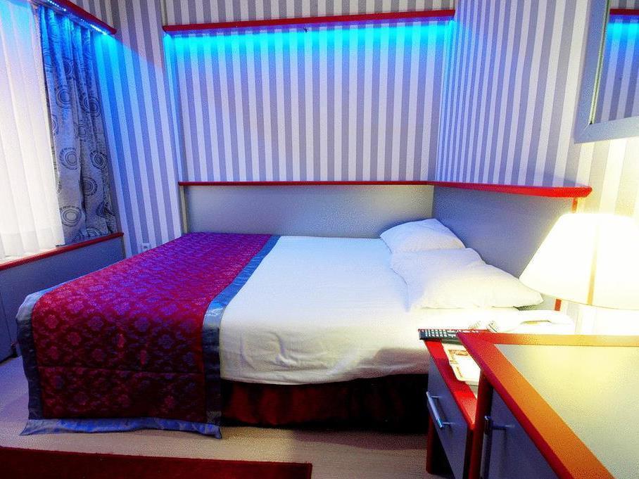 Hatay Hotel Istanboel Buitenkant foto